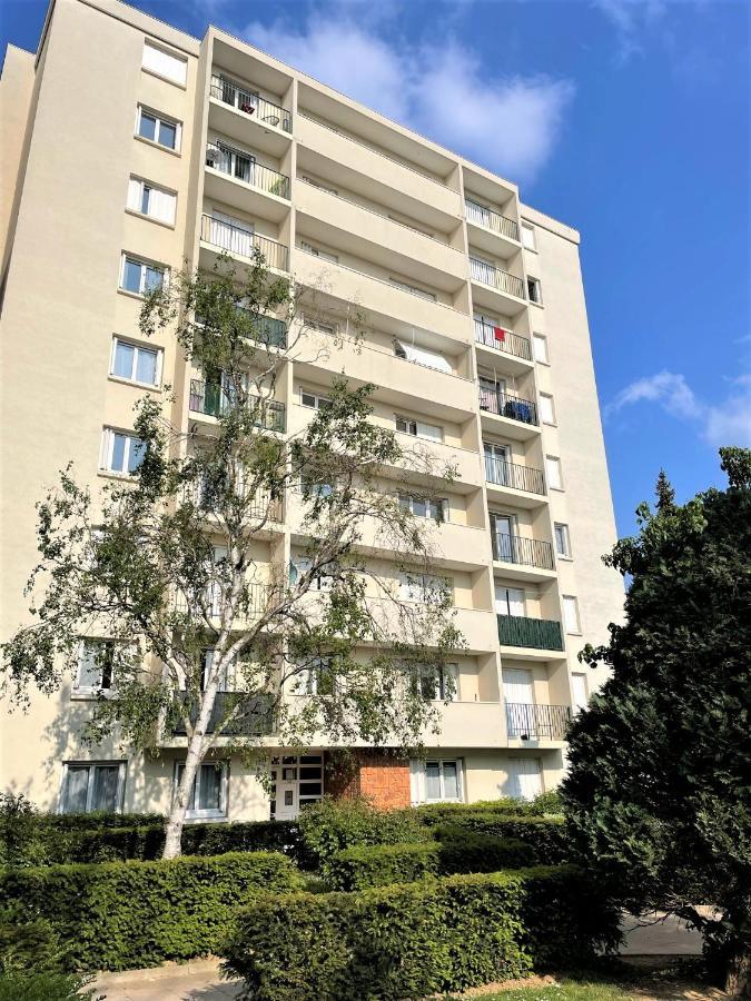 Brossolette Appartement T2 Spacieux Et Lumineux Balcon Vue Degagee Reims Exterior foto