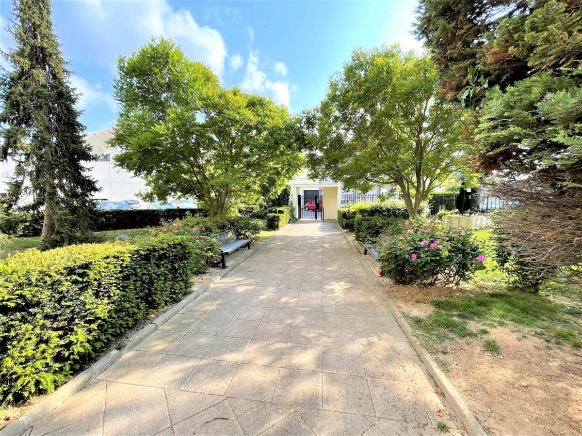 Brossolette Appartement T2 Spacieux Et Lumineux Balcon Vue Degagee Reims Exterior foto